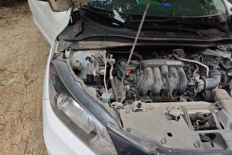 Used Honda Vezel 2017 1.5L CVT 2WD Comfort Model Engine Bay Right