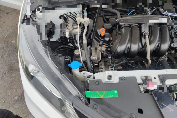 Used Honda Vezel 2017 1.5L CVT 2WD Comfort Model Engine Bay Right