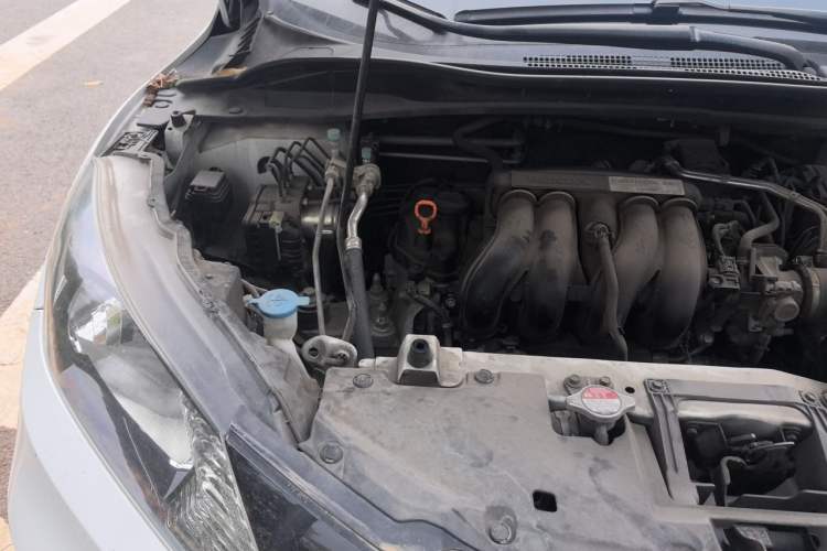 Used Honda Vezel 2017 1.5L CVT 2WD Comfort Model Engine Bay Right