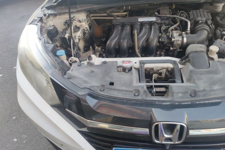 Used Honda Vezel 2017 1.5L CVT 2WD Comfort Model Engine Bay Right