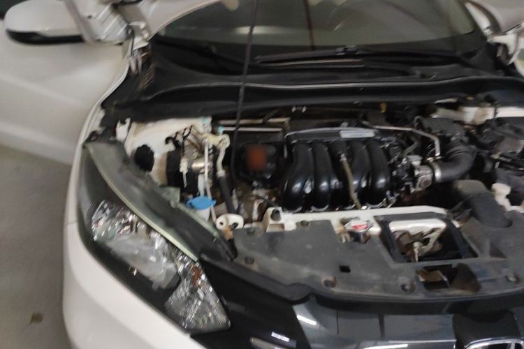 Used Honda Vezel 2017 1.5L CVT 2WD Comfort Model Engine Bay Right