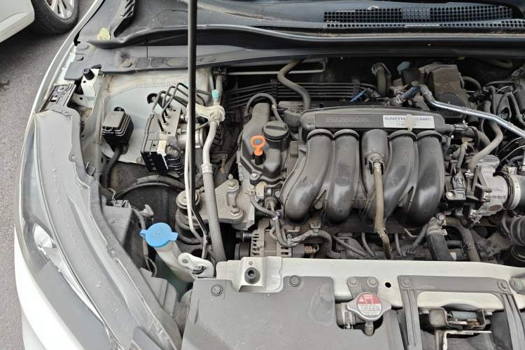 Used Honda Vezel 2017 1.5L CVT 2WD Comfort Model Engine Bay Right