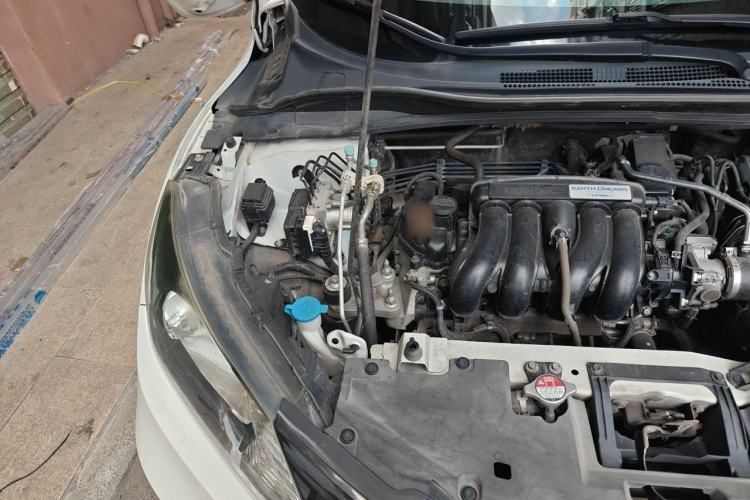 Used Honda Vezel 2017 1.5L CVT 2WD Comfort Model Engine Bay Right