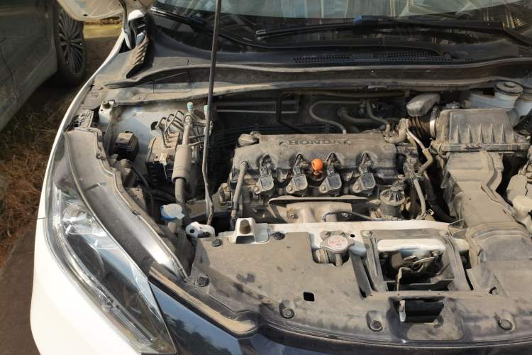 Used Honda Vezel 2017 1.8L CVT Front-Wheel Drive Pioneer Edition Engine Bay Right