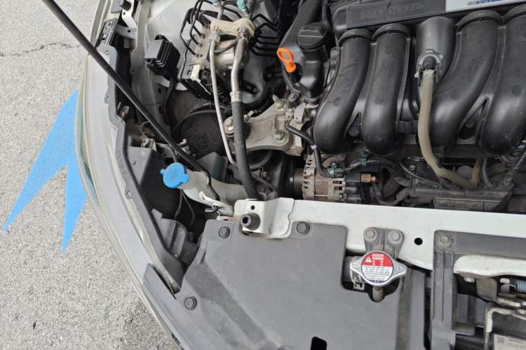 Used Honda Vezel 2017 1.5L CVT 2WD Comfort Model Engine Bay Right