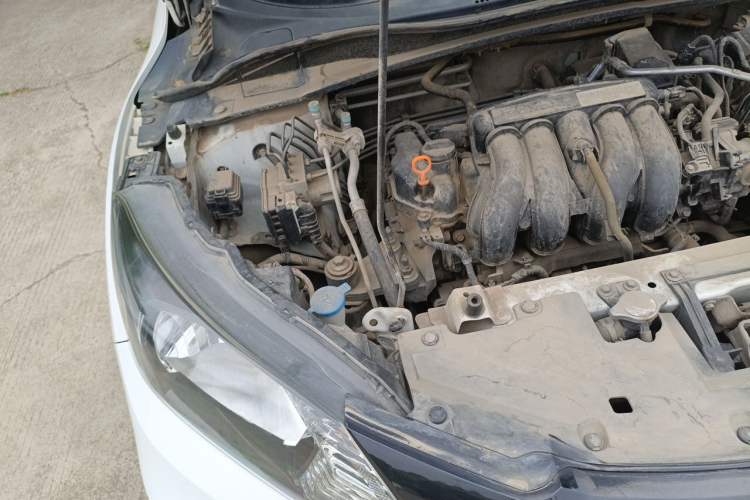 Used Honda Vezel 2017 1.5L CVT 2WD Comfort Model Engine Bay Right