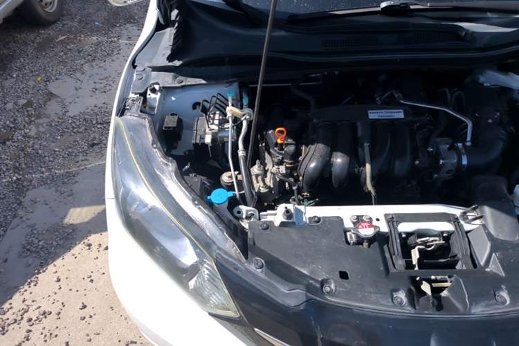 Used Honda Vezel 2017 1.5L CVT 2WD Comfort Model Engine Bay Right
