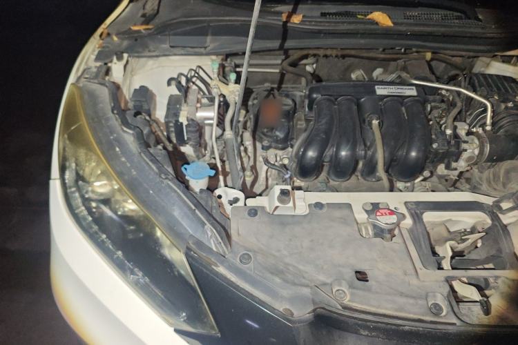 Used Honda Vezel 2017 1.5L CVT 2WD Comfort Model Engine Bay Right
