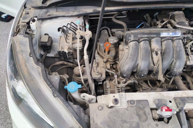 Used Honda Vezel 2017 1.5L CVT 2WD Comfort Model Engine Bay Right