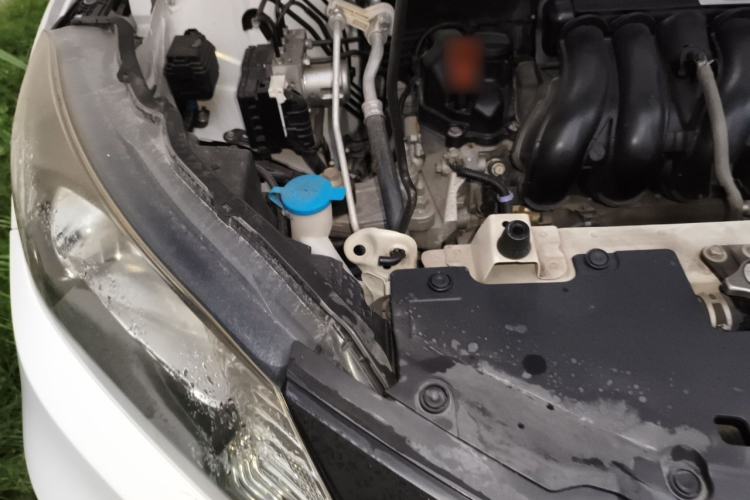 Used Honda Vezel 2017 1.5L CVT 2WD Comfort Model Engine Bay Right