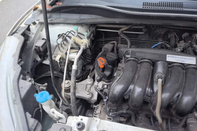 Used Honda Vezel 2017 1.5L CVT 2WD Comfort Model Engine Bay Right