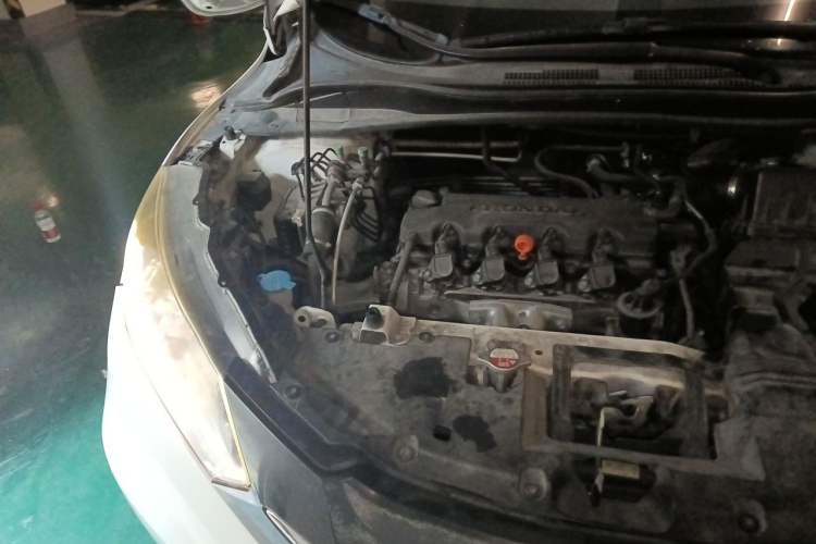 Used Honda Vezel 2017 1.8L CVT Front-Wheel Drive Pioneer Edition Engine Bay Right