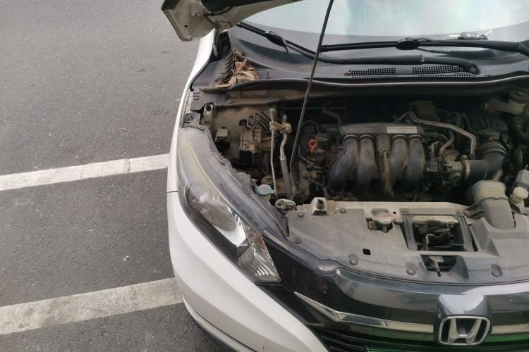 Used Honda Vezel 2017 1.5L CVT 2WD Comfort Model Engine Bay Right