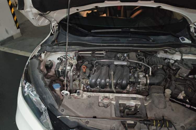 Used Honda Vezel 2017 1.5L CVT 2WD Comfort Model Engine Bay Right