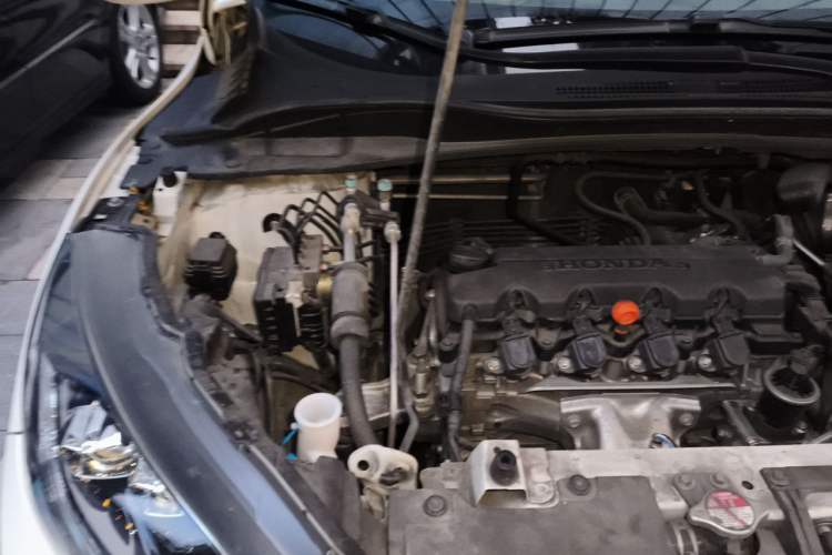 Used Honda Vezel 2017 1.8L CVT Front-Wheel Drive Pioneer Edition Engine Bay Right