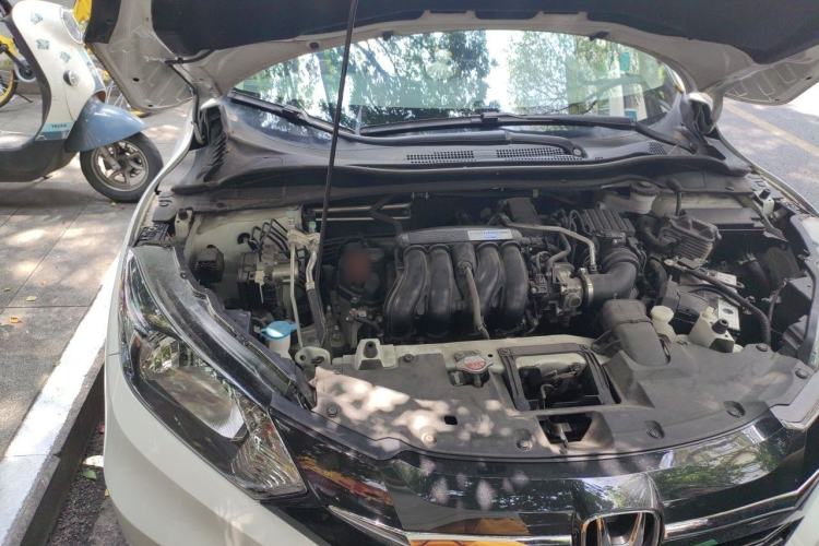 Used Honda Vezel 2017 1.5L CVT 2WD Comfort Model Engine Bay Right