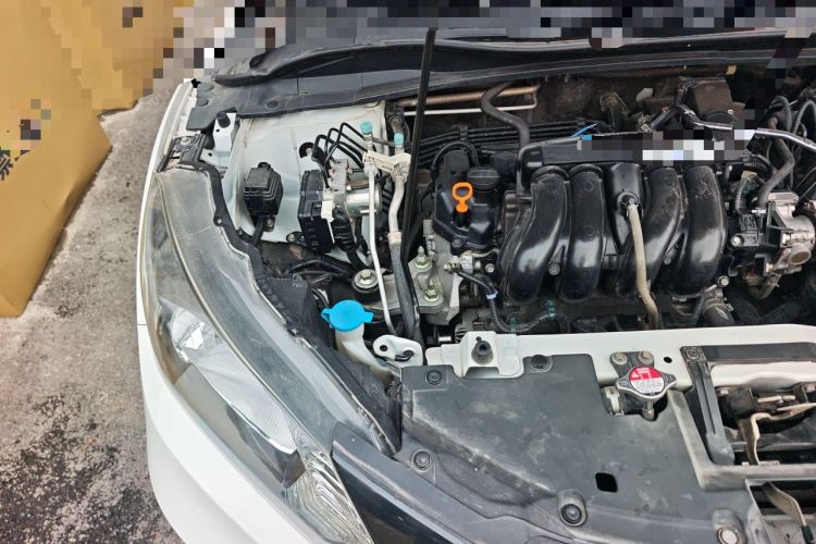 Used Honda Vezel 2017 1.5L manual two-wheel drive Comfort trim level Engine Bay Right