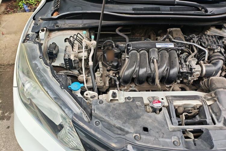 Used Honda Vezel 2017 1.5L CVT 2WD Comfort Model Engine Bay Right