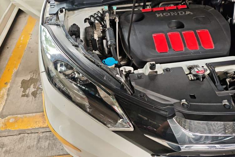 Used Honda Vezel 2017 1.8L CVT Front-Wheel Drive Pioneer Edition Engine Bay Right