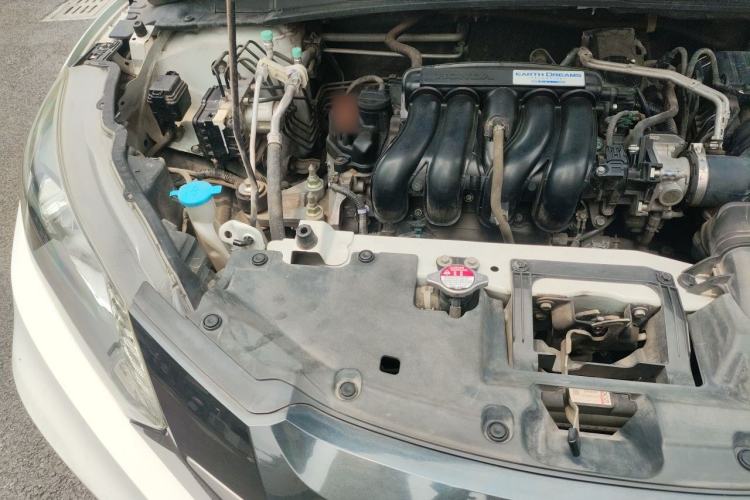 Used Honda Vezel 2017 1.5L CVT 2WD Comfort Model Engine Bay Right