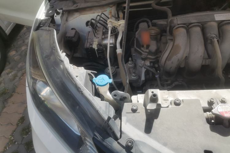 Used Honda Vezel 2017 1.5L CVT 2WD Comfort Model Engine Bay Right