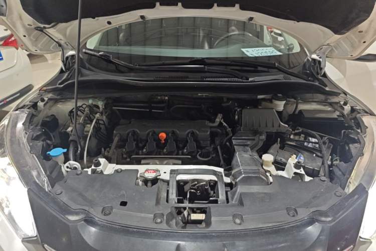 Used Honda Vezel 2017 1.8L CVT Front-Wheel Drive Pioneer Edition Engine Bay