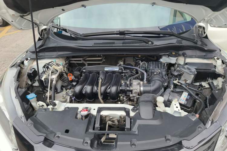 Used Honda Vezel 2017 1.5L CVT 2WD Comfort Model Engine Bay