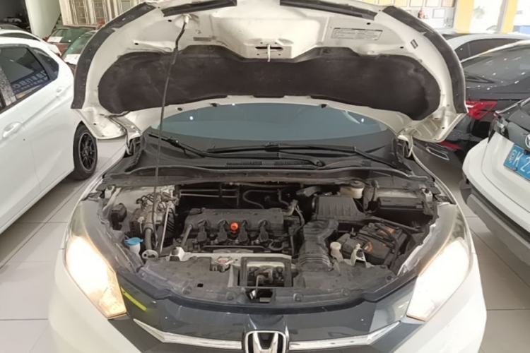 Used Honda Vezel 2017 1.8L CVT 2WD Elite Model Engine Bay