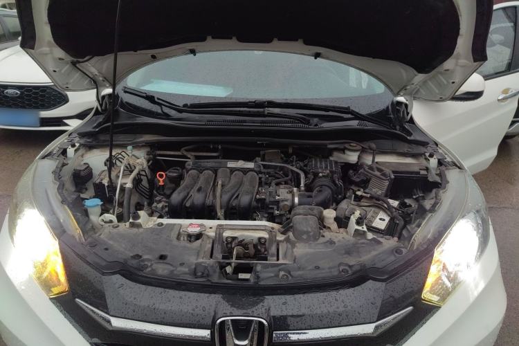 Used Honda Vezel 2017 1.5L CVT 2WD Comfort Model Engine Bay