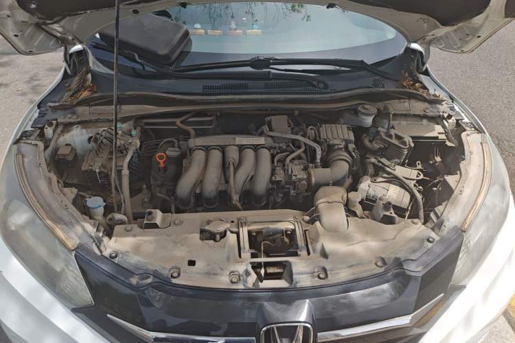 Used Honda Vezel 2017 1.5L CVT 2WD Comfort Model Engine Bay