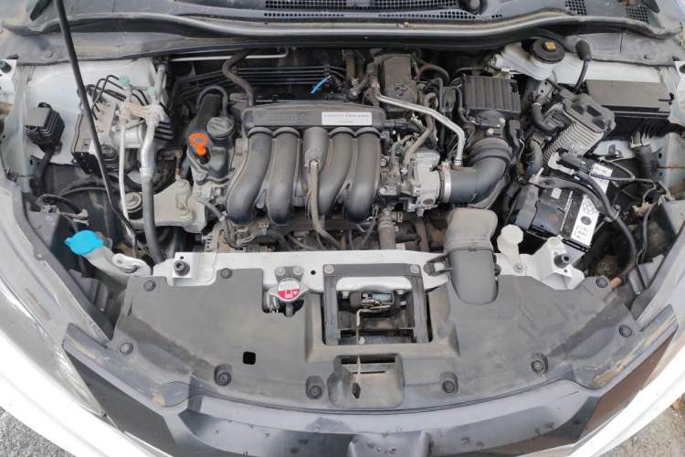 Used Honda Vezel 2017 1.5L CVT 2WD Comfort Model Engine Bay