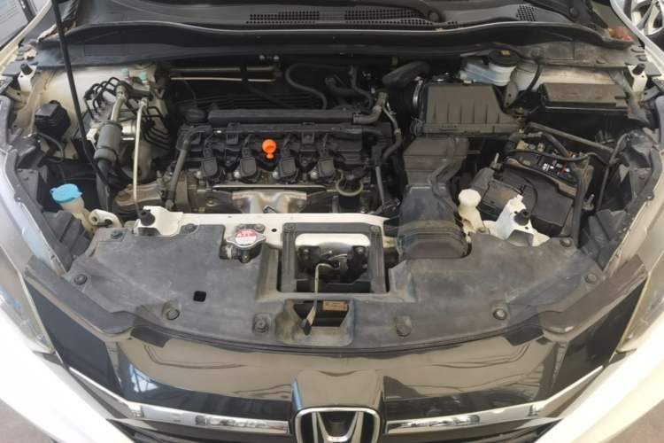 Used Honda Vezel 2017 1.8L CVT Front-Wheel Drive Pioneer Edition Engine Bay