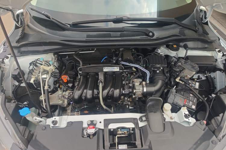 Used Honda Vezel 2017 1.5L CVT 2WD Comfort Model Engine Bay