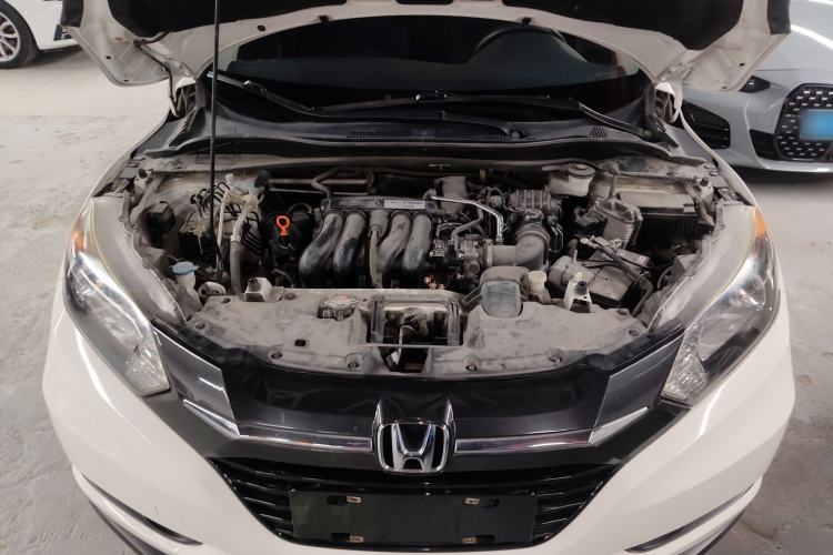 Used Honda Vezel 2017 1.5L CVT 2WD Comfort Model Engine Bay