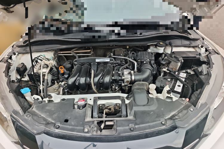 Used Honda Vezel 2017 1.5L manual two-wheel drive Comfort trim level Engine Bay