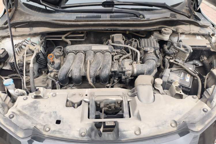 Used Honda Vezel 2017 1.5L CVT 2WD Comfort Model Engine Bay