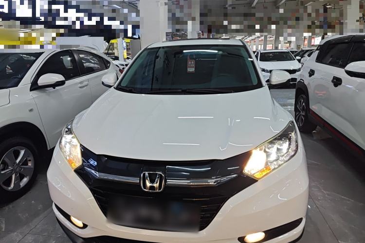 Used Honda Vezel 2017 1.8L CVT Front-Wheel Drive Pioneer Edition Exterior 1