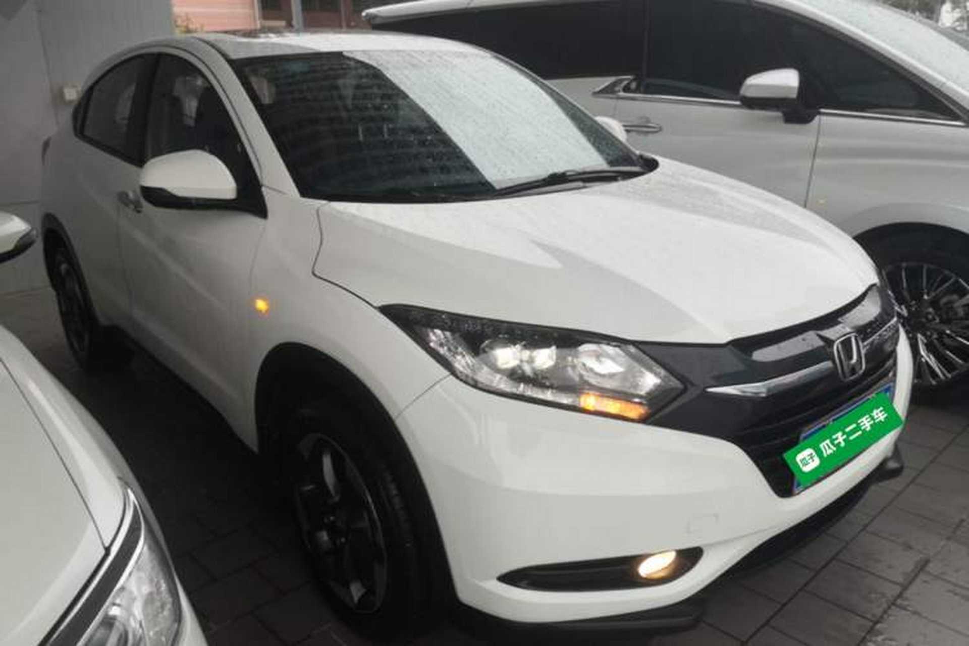 Used Honda Vezel 2017 1.8L CVT Front-Wheel Drive Pioneer Edition Exterior 1