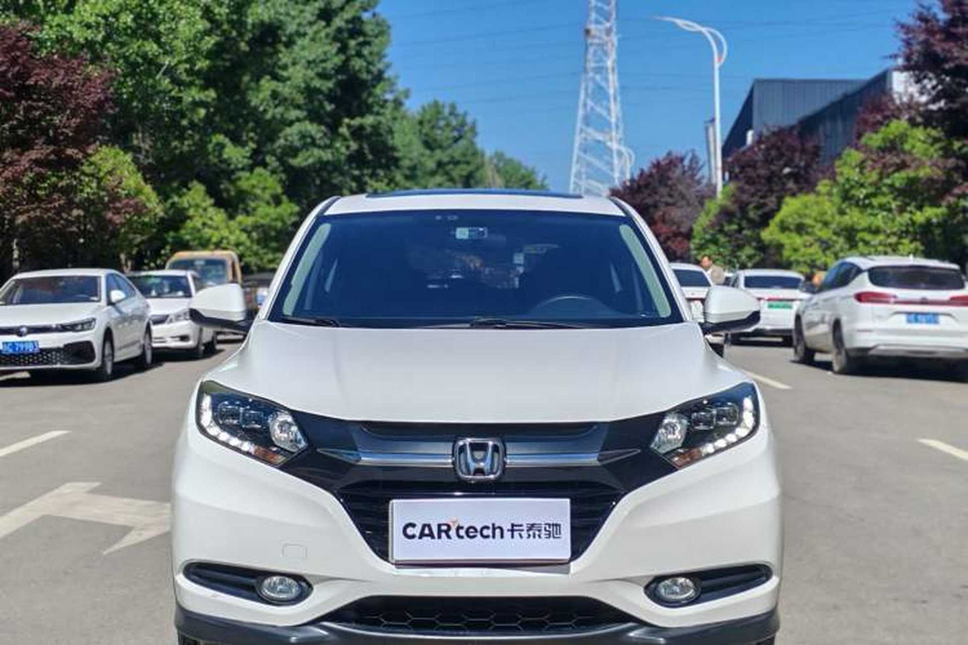 Used Honda Vezel 2017 1.8L CVT Front-Wheel Drive Pioneer Edition Exterior 1