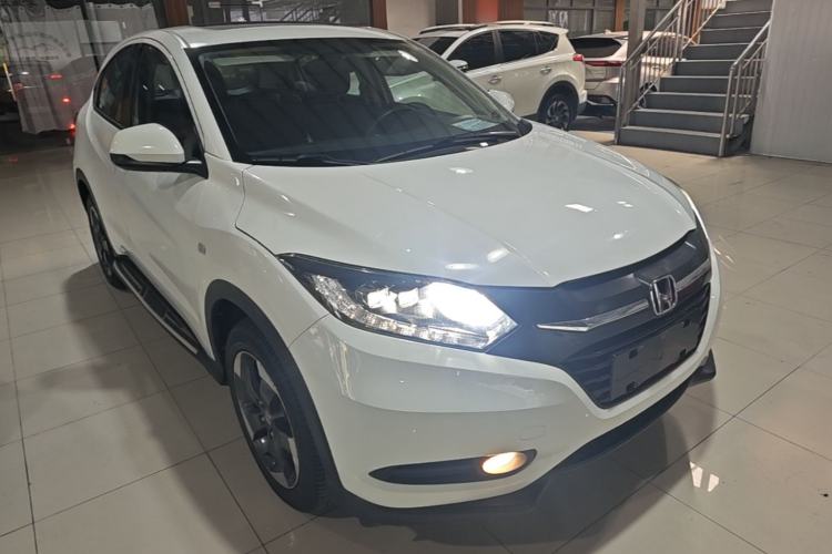 Used Honda Vezel 2017 1.8L CVT Front-Wheel Drive Pioneer Edition Exterior 1