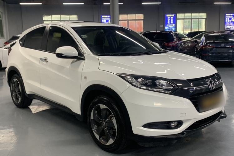 Used Honda Vezel 2017 1.8L CVT Front-Wheel Drive Pioneer Edition Exterior 2