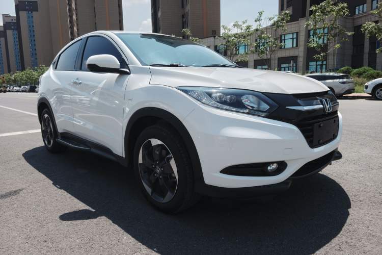 Used Honda Vezel 2017 1.8L CVT Front-Wheel Drive Pioneer Edition Exterior 2