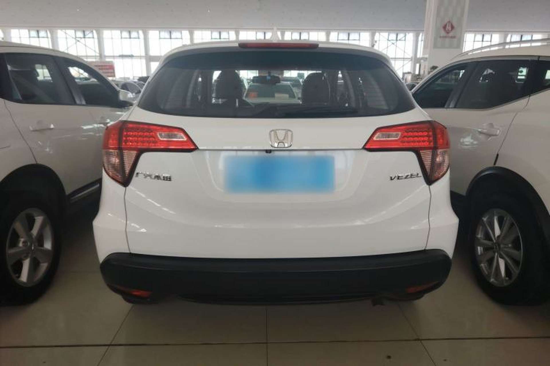 Used Honda Vezel 2017 1.5L CVT 2WD Comfort Model Exterior 4