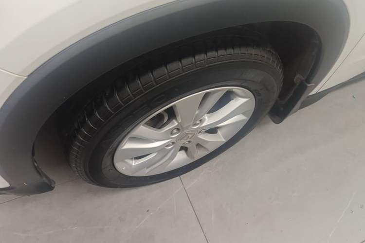 Used Honda Vezel 2017 1.5L CVT 2WD Comfort Model Exterior 4