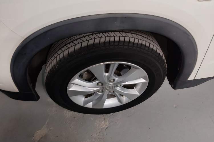 Used Honda Vezel 2017 1.5L CVT 2WD Comfort Model Exterior 4