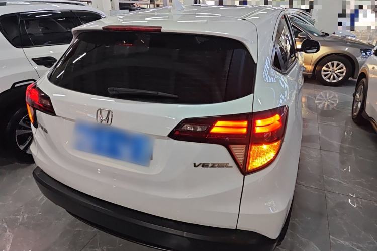 Used Honda Vezel 2017 1.8L CVT Front-Wheel Drive Pioneer Edition Exterior 5