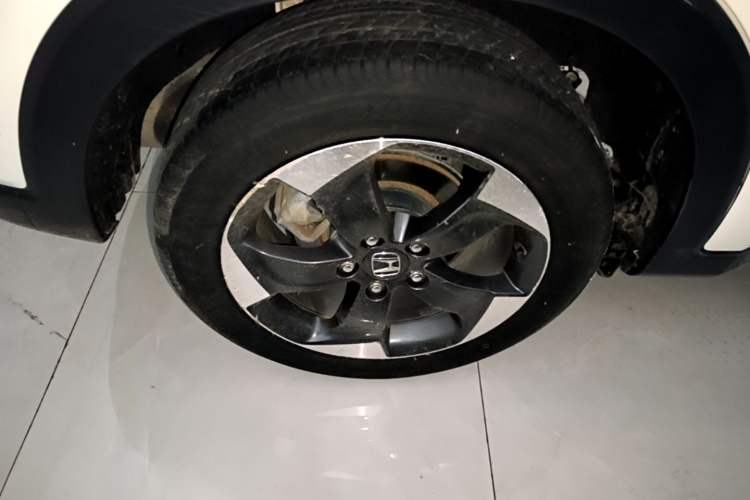 Used Honda Vezel 2017 1.8L CVT Front-Wheel Drive Pioneer Edition Exterior 5