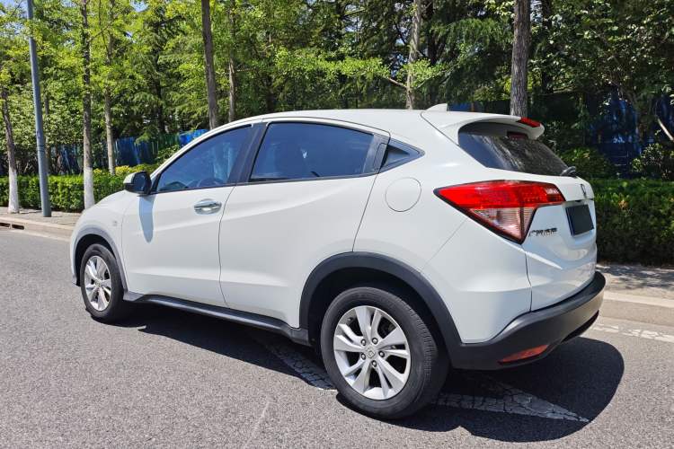 Used Honda Vezel 2017 1.5L CVT 2WD Comfort Model Exterior 6