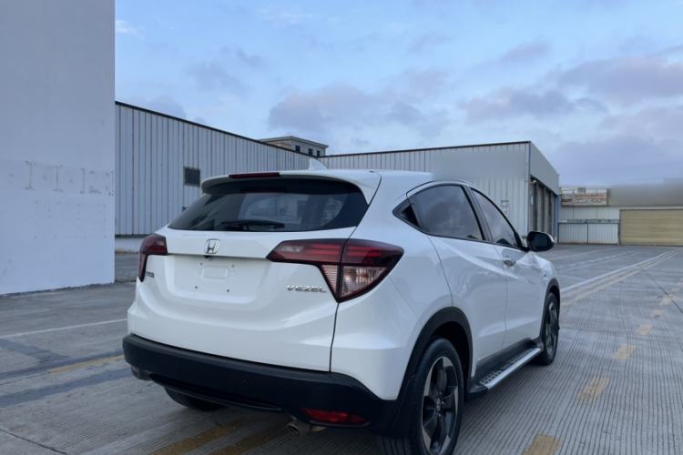 Used Honda Vezel 2017 1.8L CVT Front-Wheel Drive Pioneer Edition Exterior 7