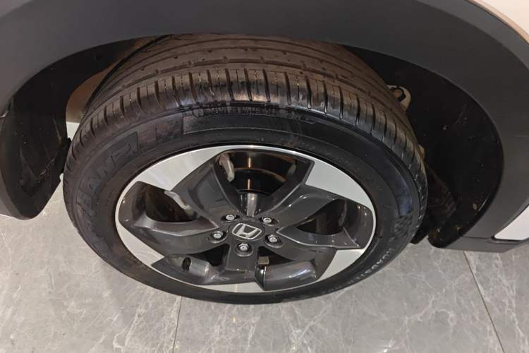 Used Honda Vezel 2017 1.8L CVT Front-Wheel Drive Pioneer Edition Exterior 8